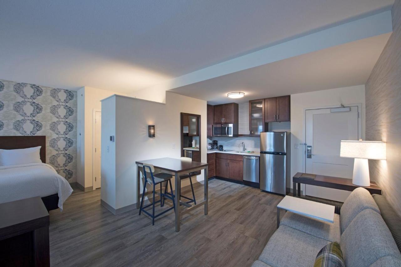 Residence Inn Atlanta Perimeter Center Данвуди Экстерьер фото